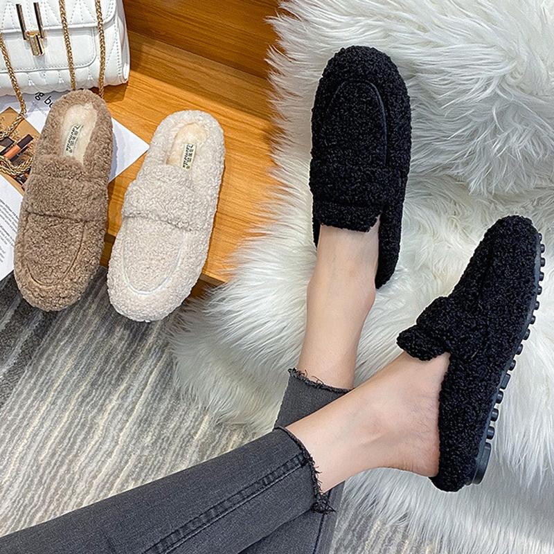 Fashion 2025 Curly Lambswool Shoes Ladies White Fur Slippers Femmes Slip On Mules Winter Warm Closed Toe Slides Women Sheep Woolen Flats