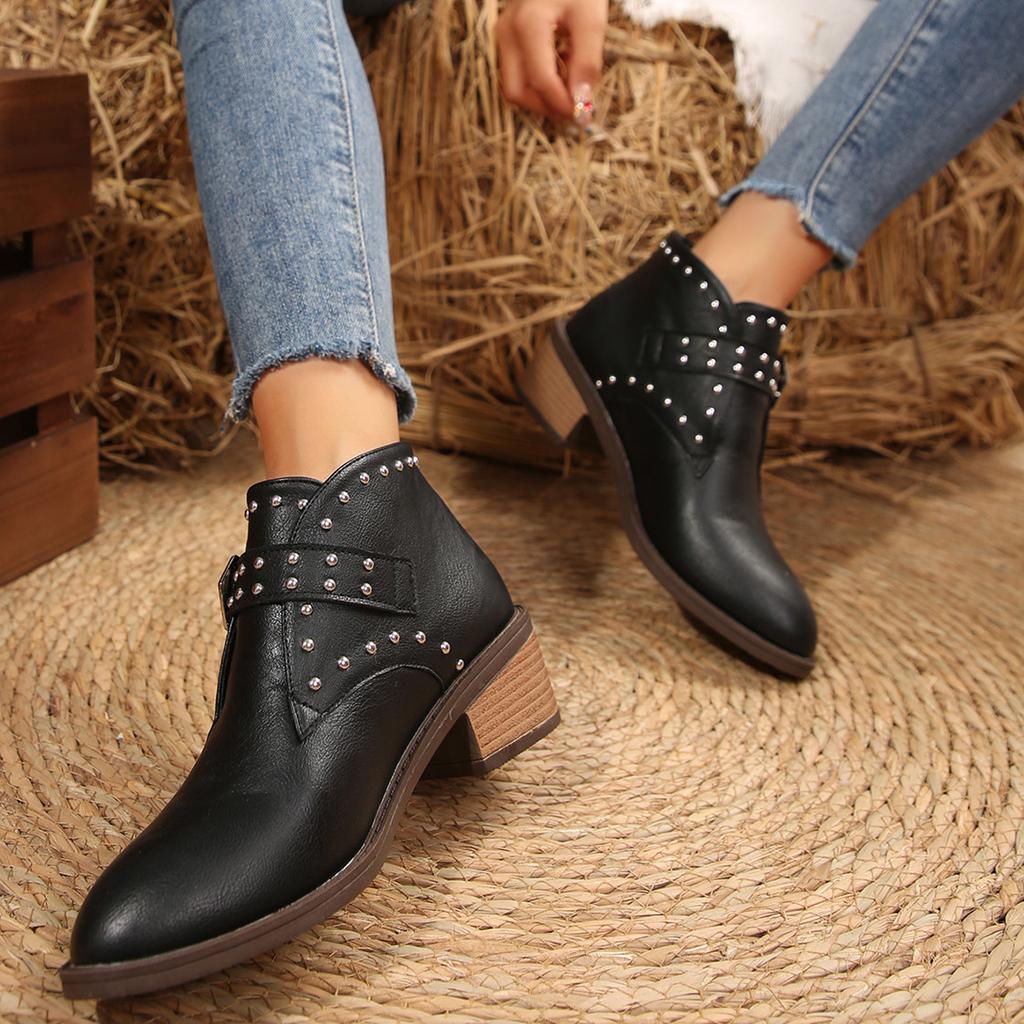 Fashion Plus Size 36-43 Shoes for Women Autumn Winter Women Pointed Toe Leather Comfortable Ankle Boots Casual Rivet Platform Shoes
