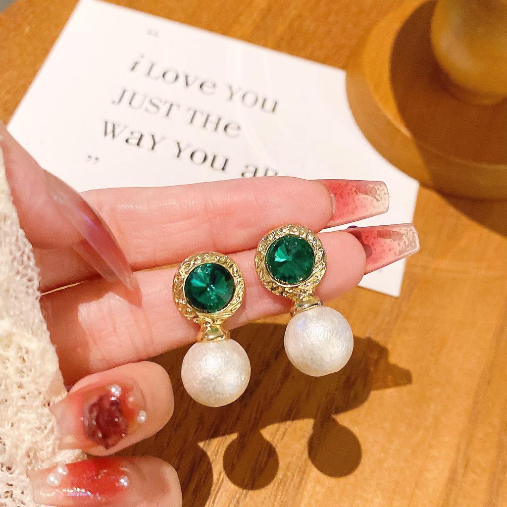 Elegant Imitation Pearl and Diamond-Studded Earrings for Women