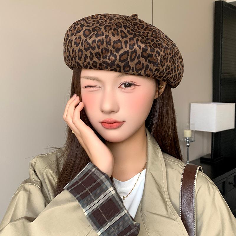 American Retro Leopard Print Beret Hat for Women In Autumn and Winter Hot Girl Fashionable Temperament  Versatile Face  Newsboy Painter Hat