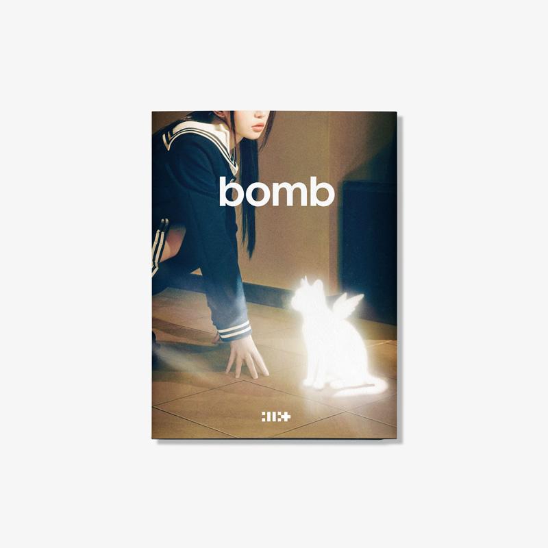 ILLIT Bomb (Weverse Albums Ver.)