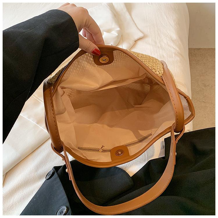 Large Capacity Straw Woven Bag Women's New Simple Woven Bag Seaside Vacation Beach Shoulder Tote Bag