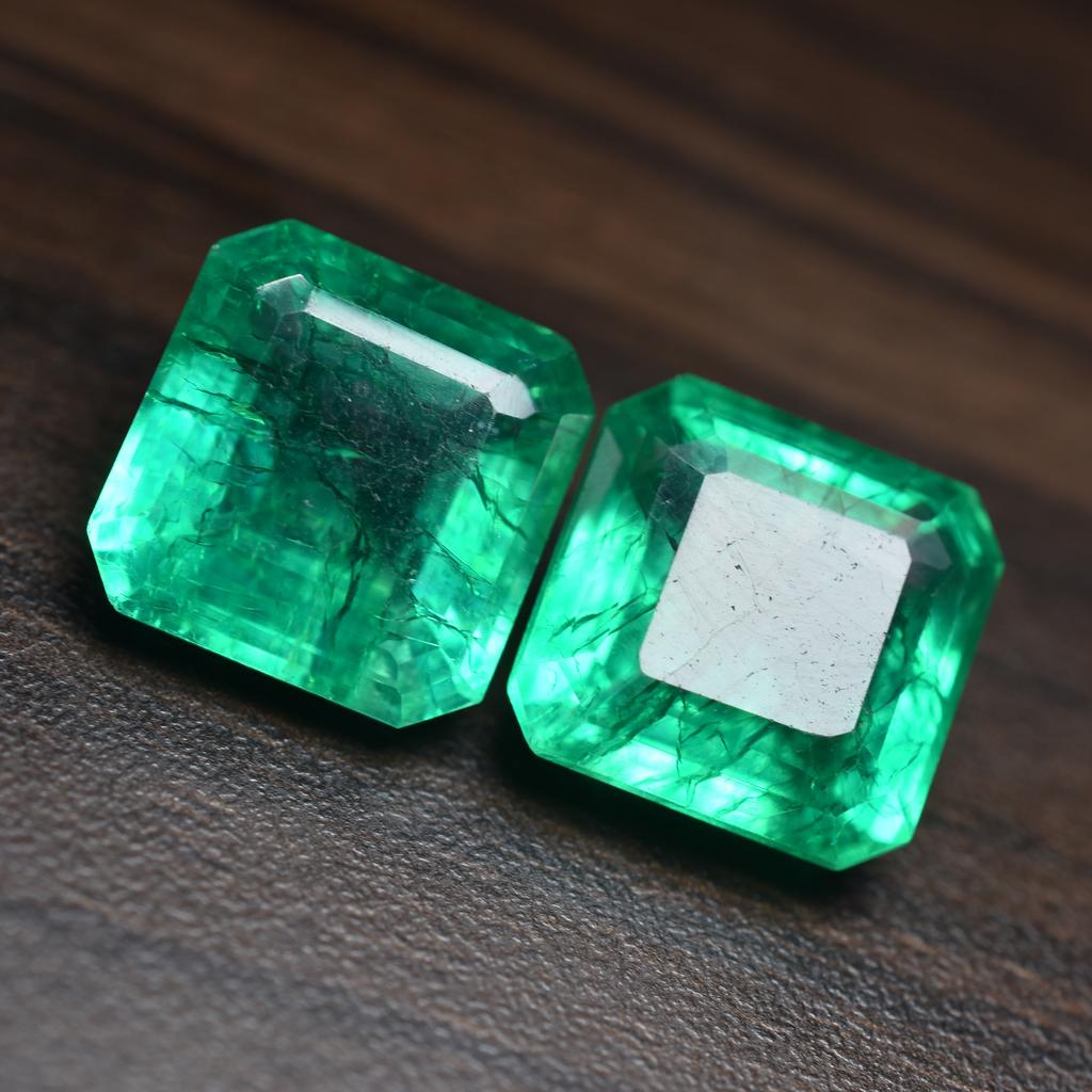 Emerald Cut Natural Emerald Green 19.67 Ct CERTIFIED Loose Gemstone S-1564