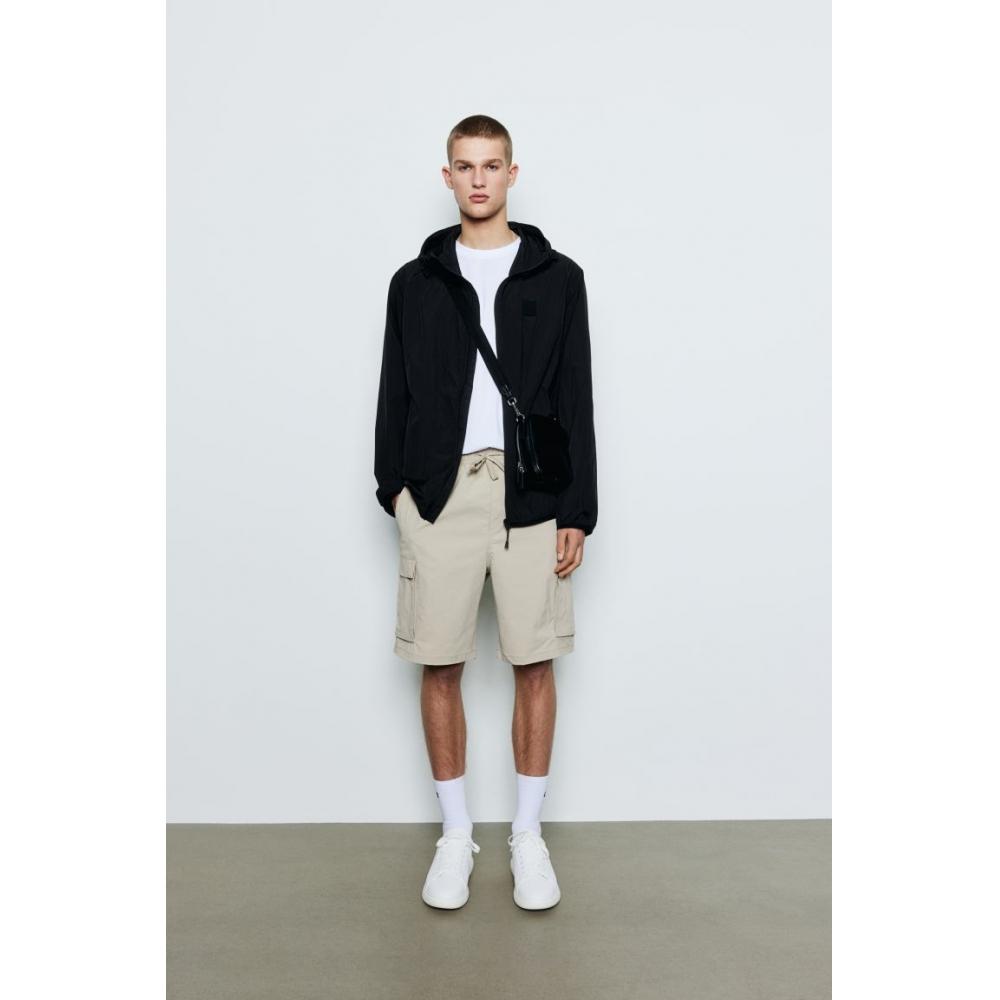 

Нейлоновые шорты-карго HM Regular Fit, бежевые