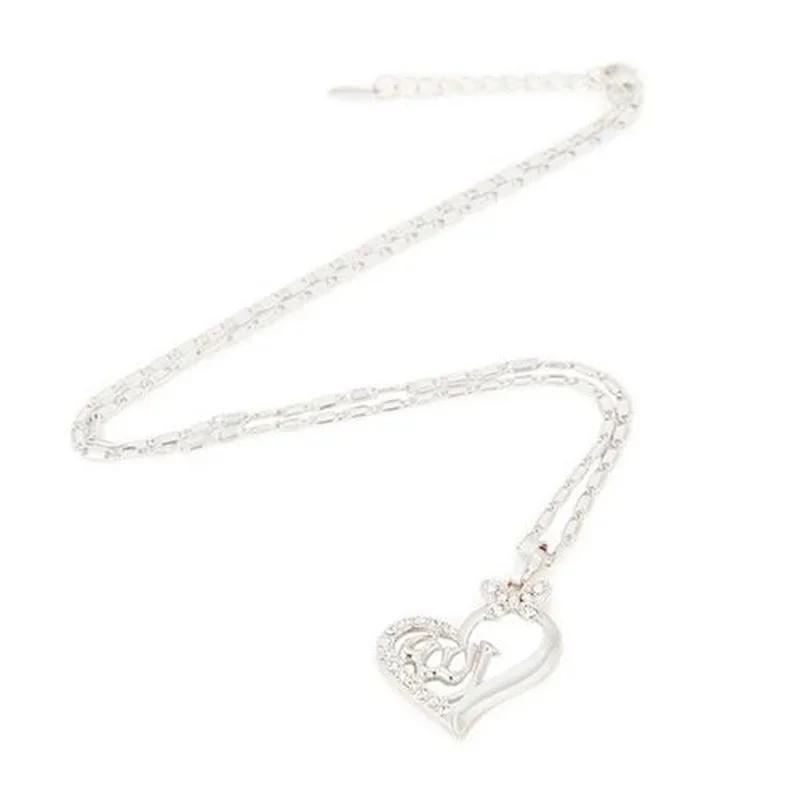 Women Fashion Love Full Diamond Hollow Pendant Personalized Peach Heart Butterfly Necklace Jewelry Classic Accessories Gifts