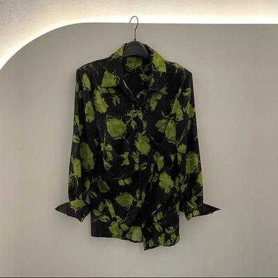 Loose Women's Shirt with A Sense of Design Black and Green Floral Patterns Fashionable A Niche Style and Slimming Shirt