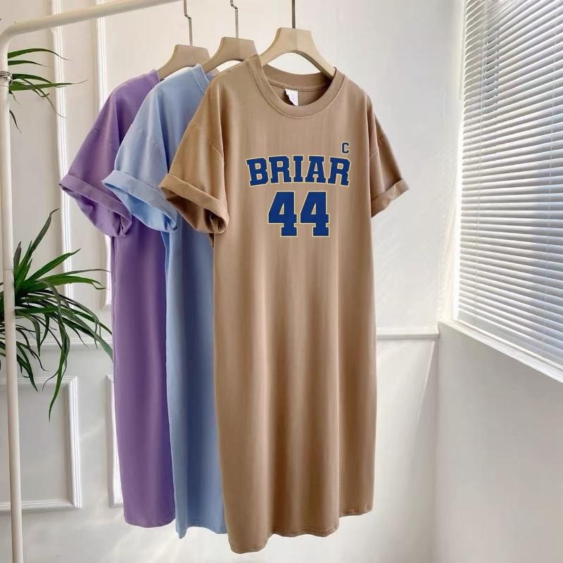 Abito a T-shirt Larga Fuori dal Campus con Scollo Rotondo e Stampa, Abito Lungo per Stile Rilassato, Camicia da Notte da Donna al Ginocchio