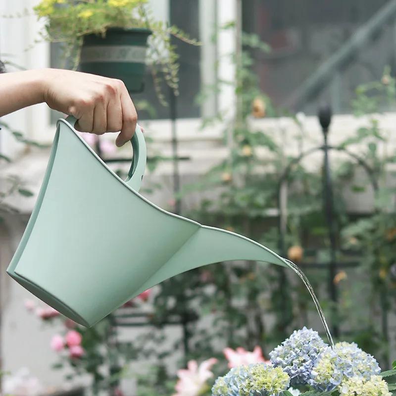 Household Portable Gardening Watering Kettle, Long Spout Watering Kettle, Garden Plastic Flower Watering Kettle, Capacity 2L