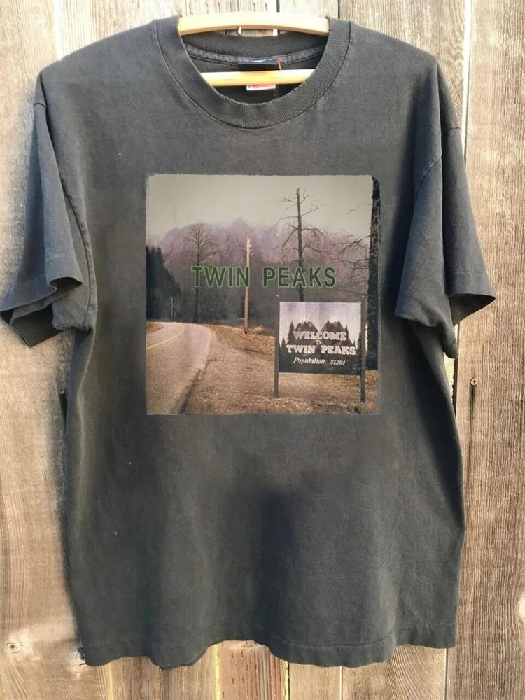 Twin Peaks  Welcome To Twin Peaks 90s Charcoal T shirt basic tee Unisex T-Shirt M