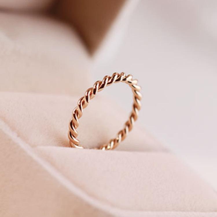 Trendy Japanese-Korean Titanium Steel Ring for Women – Personalized Pinky or Index Finger Twist Jewelry