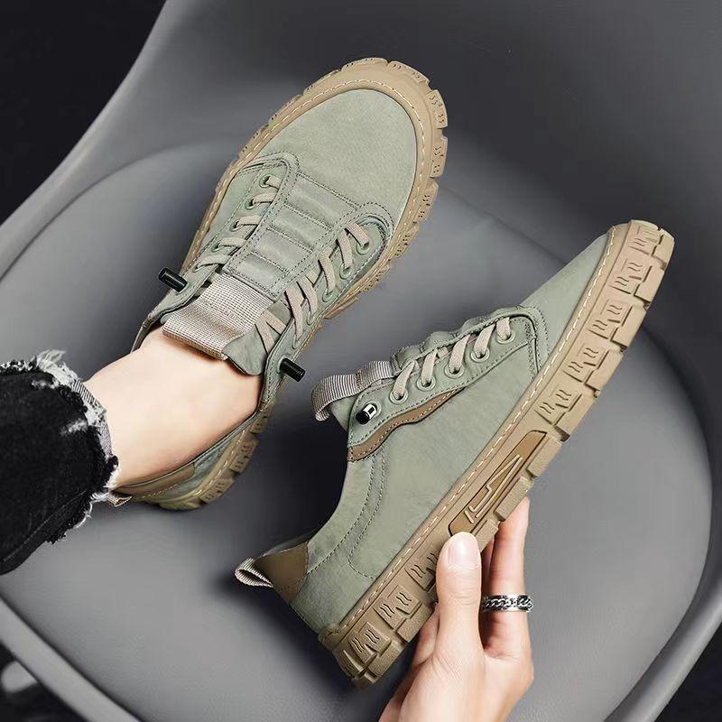 Fashion Men Casual Shoes Breathable Ice Silk Canvas Shoes Loafers Sneakers Outdoor Comfort Slip On Flat Vulacnized Shoes