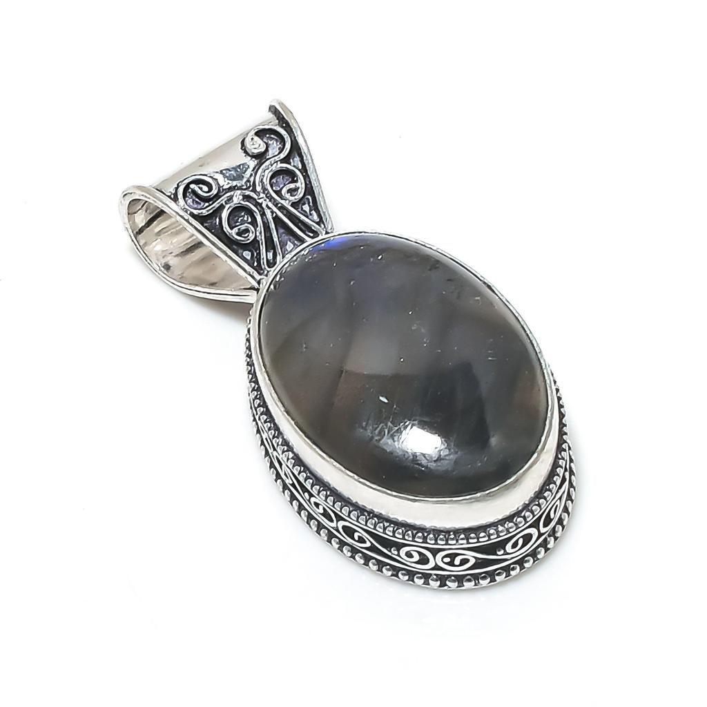 Natural Labradorite Gemstone Silver Pendant in 925 Sterling Silver - Handmade Oval Design, Everyday Wear Jewelry Birthday Gift