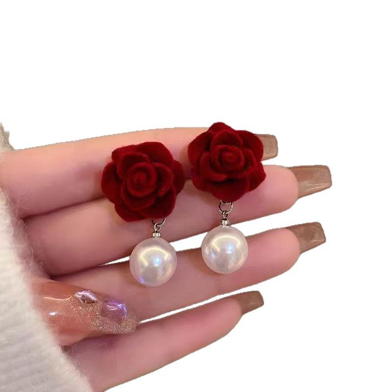 Vintage Hong Kong Style Pearl & Rose Stud Earrings - Elegant Fashion Accessory for Women