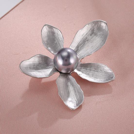Yousheng Five Petal Flower Brooch Fashionable Vintage Beautiful Charming Delicate Elegant Brooch Women Accessories