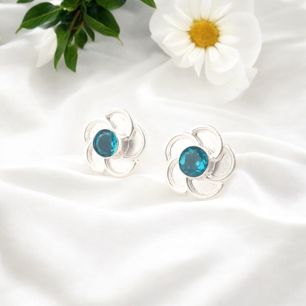 Natural Apatite Gemstone 925 Sterling Silver Jewelry Handmade Designer Stud 0.5" EE-157-1