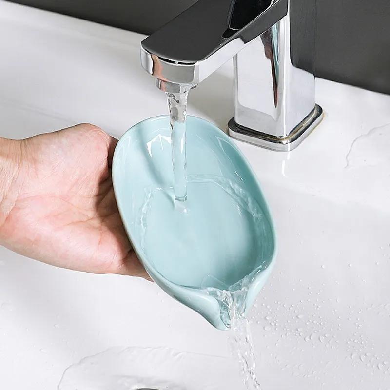 2 Pcs Leaf Shaped Soap Holder Shower Soap Shelf Free Punching Soap Box Home Does Not Accumulate Water Bathroom Supplies
