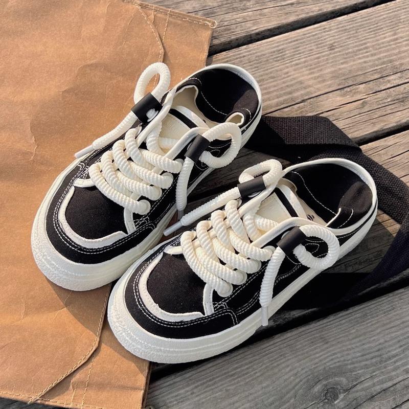 

Холщовые туфли, две ленивые туфли с одной педалью, полуперетаскиваемые белые туфли для женщин 2025 года, летние новые нишевые оригинальные туфли с толстой подошвой 40 чёрный