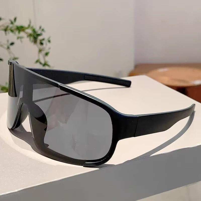 Oversized Sports Goggle Men New Mirror Professional Outdoor Cycling Sunglasses Women Windproof Anti-UV Protective Shades