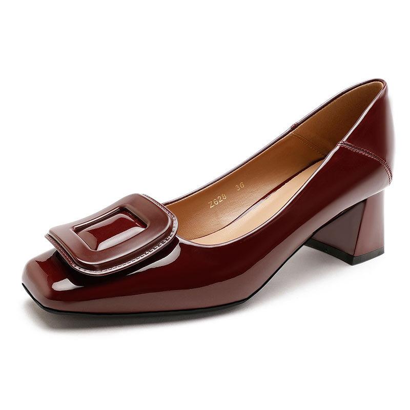 Square head shallow mouth single shoes women's middle heel 2025 new women's shoes spring and autumn French high heels thick heel red wedding shoes