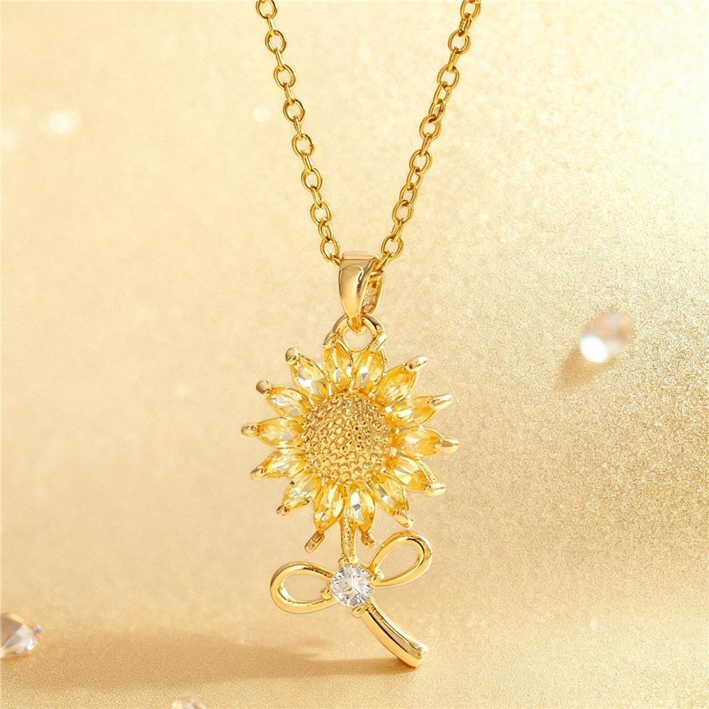 Charm Female Yellow Zircon Stone Sunflower Pendant Necklace Vintage Silver Color Wedding  For Women