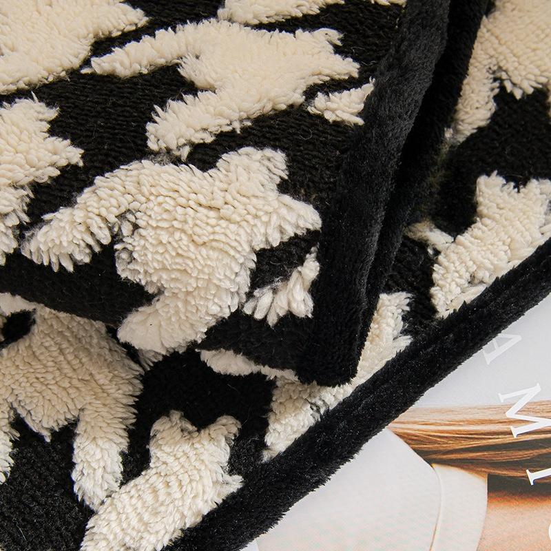 New Qiandongge Sofa Cushion Winter Thickened Plush Seat Cushion High-End Non-Slip Leather Sofa Cover Cover Cloth