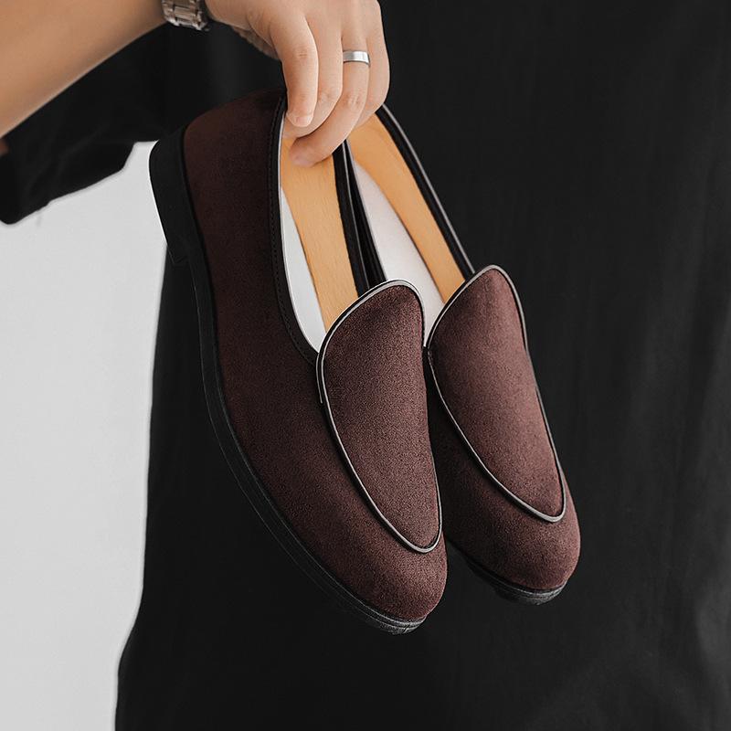 

A new autumn Oulefu leather shoes casual round head anti-velvet beanie shoes 39 кофейный