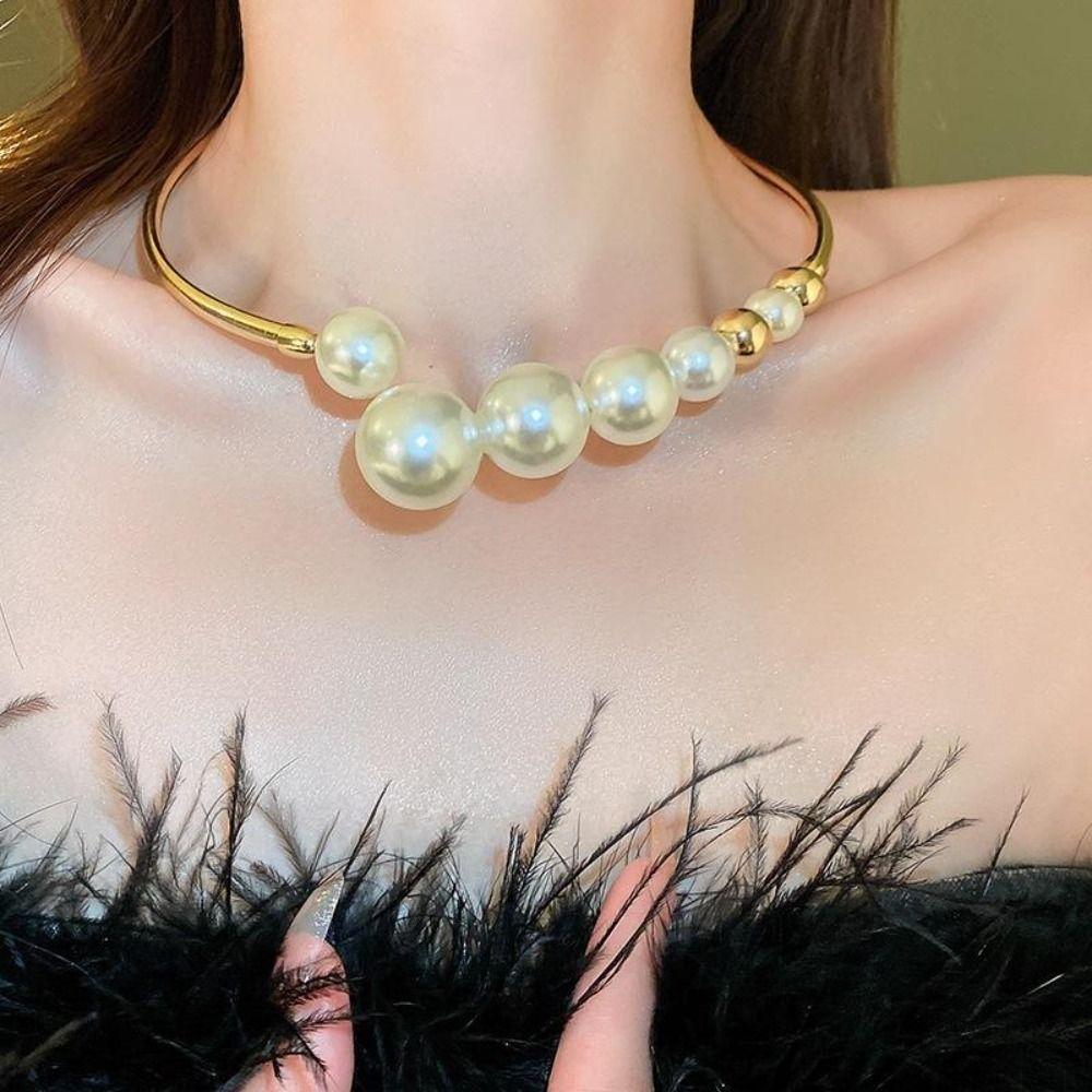 Irregular Shape Retro Pearl Necklace Exaggerated Design Evening Necklace  Party Wear