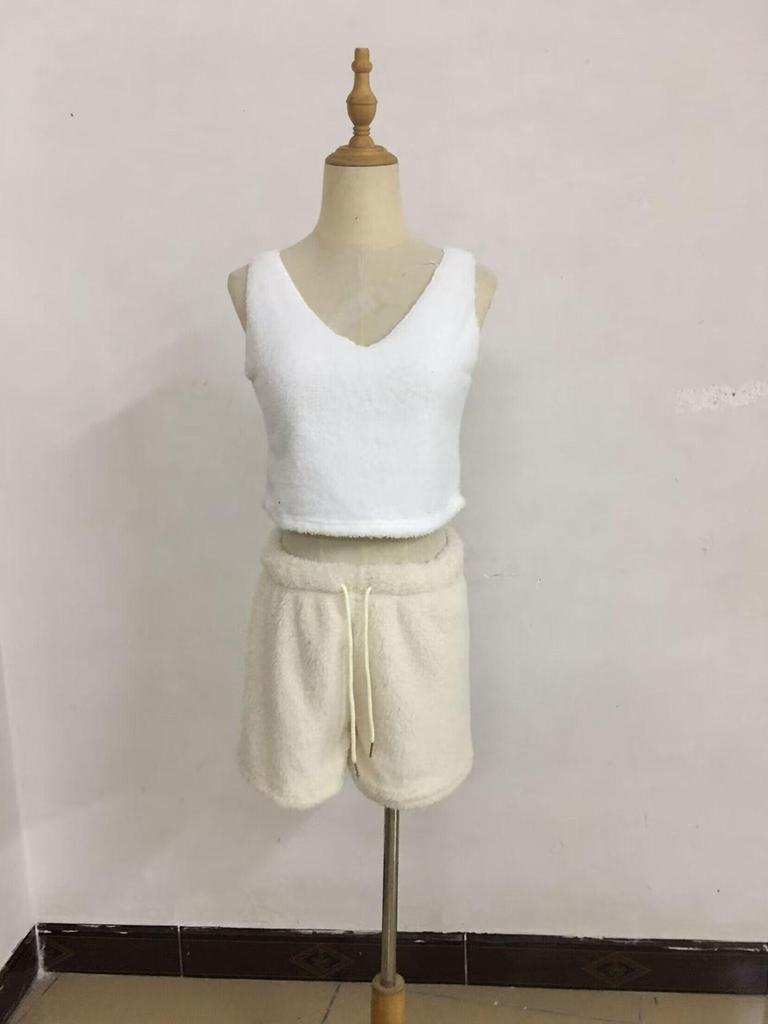 Conjunto de Pijama de Felpa de Invierno para Mujer, Estilo Europeo y Americano, 3 Piezas: Top Corto de Manga Larga, Chaleco y Shorts