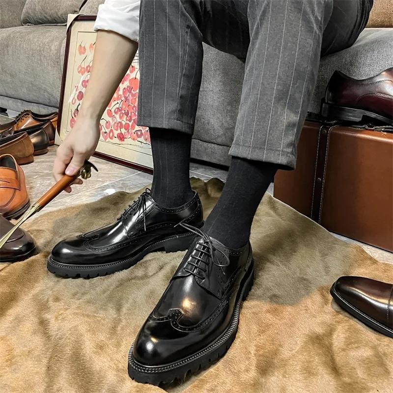 fashion New Block Carved Men's Shoes Black Round Toe Thick Heel Lace up Business Casual Shoes Fashion British Style 2024 Autumn/Winter