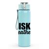 1PC Whiski Weather Mug Quote Print 750ml Color Plastic Sports Water Bottle Leakproof Flip Straw Lid Suitable for Sports Office Home Use