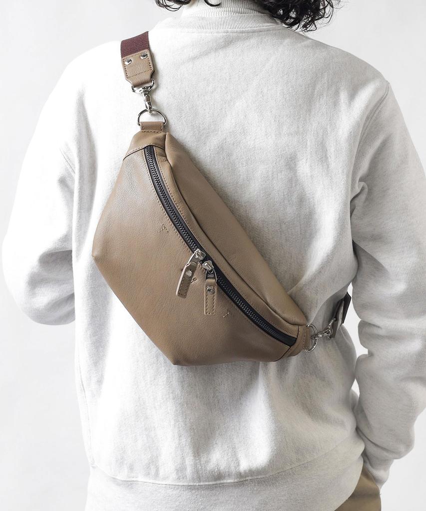 Takeo Kikuchi Herren Klappen-Umhängetasche, Taupe