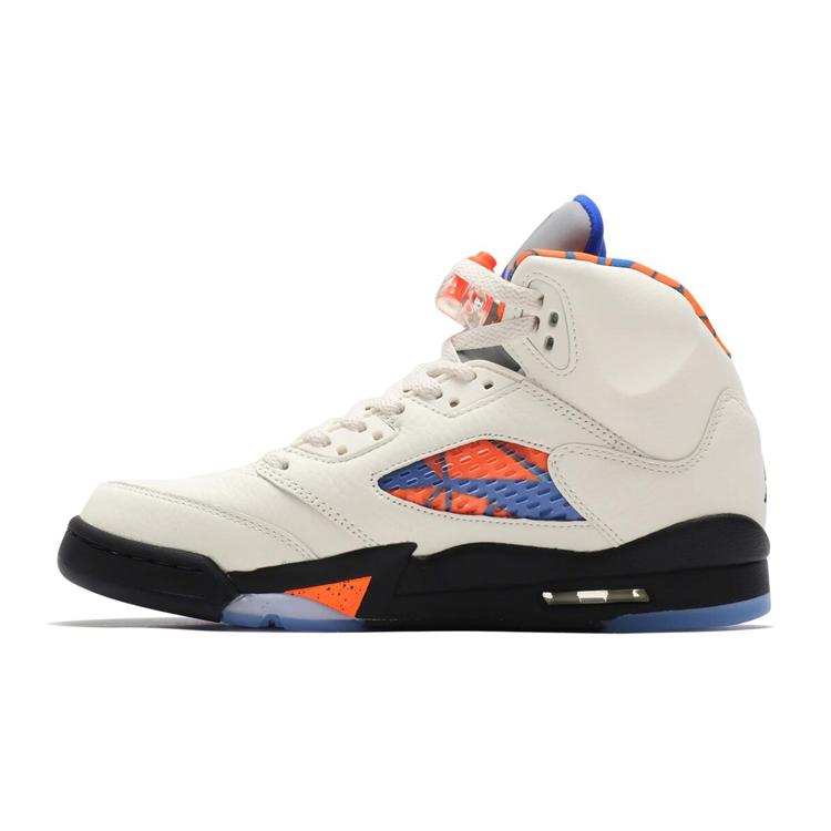 

Новые Jordan 5 Retro International Flight GS 440888-148 37.5