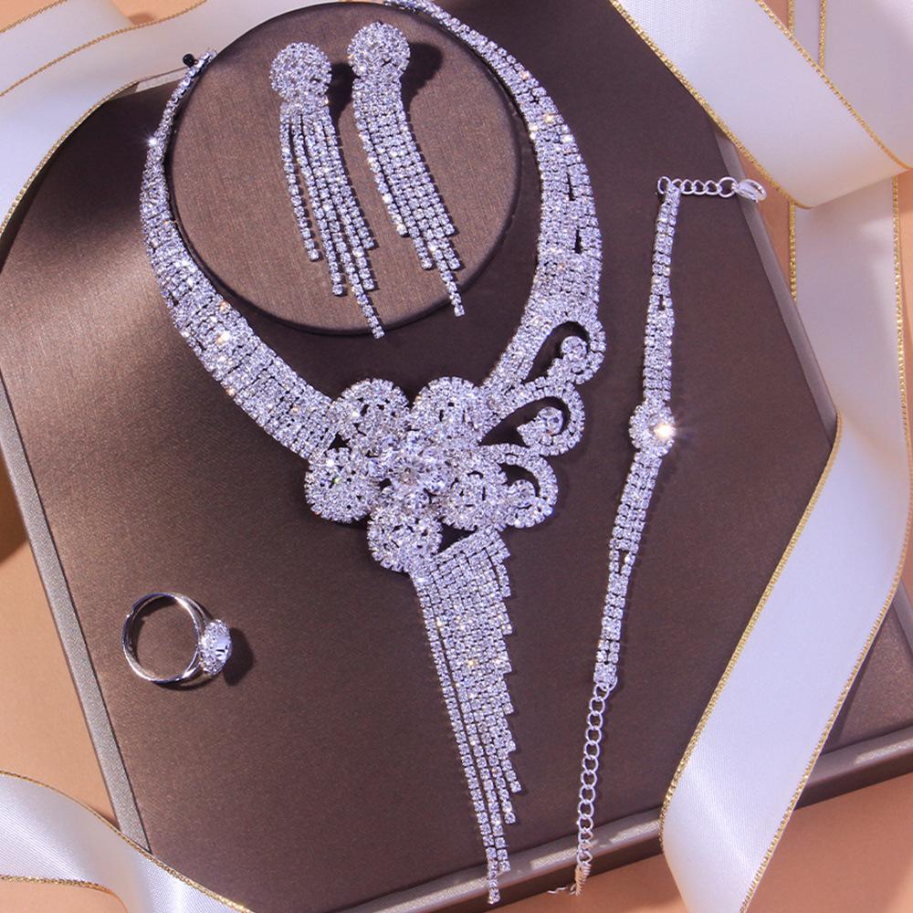 Luxury Tassel Chain Rhinestone Flowers Necklace Sets Fashion Crystal African Jewelry Sets Bridal Wedding Accessories
