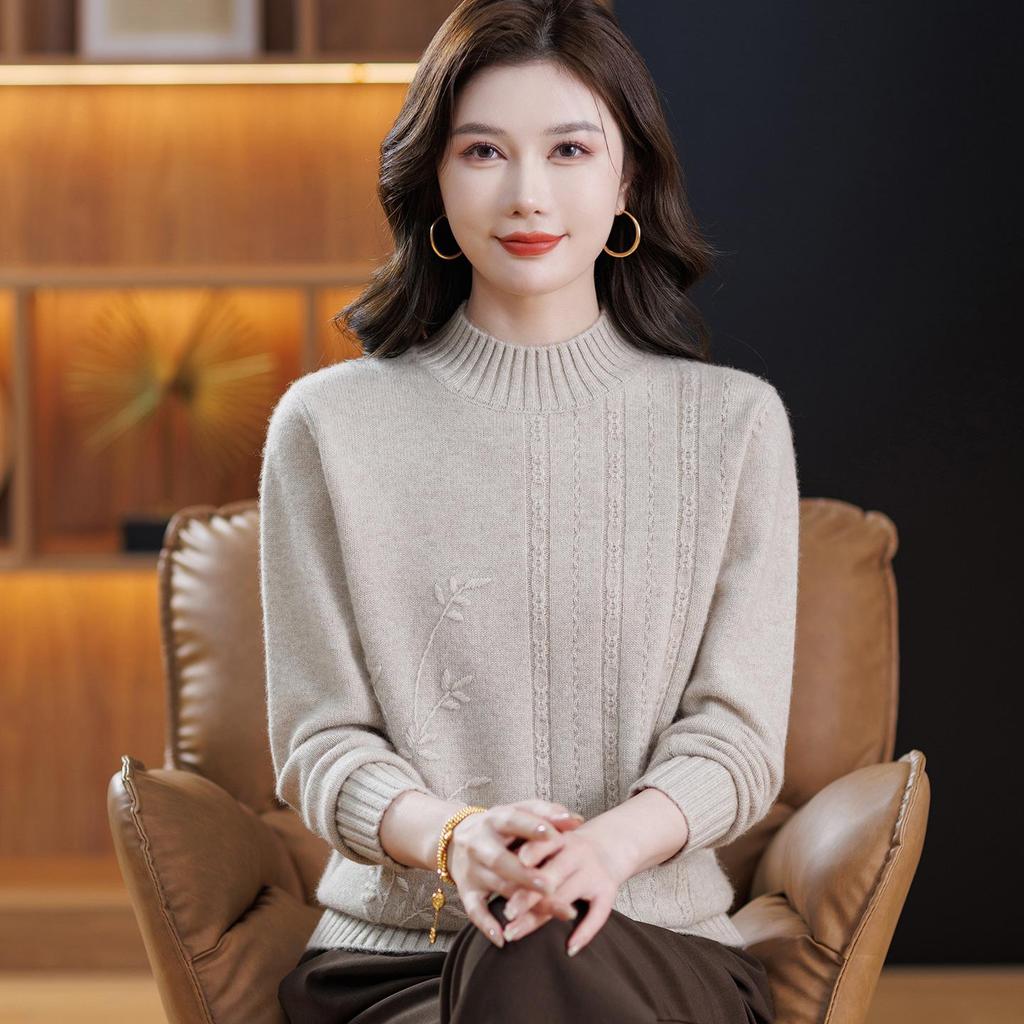 High-Grade Wool Sweater: Semi-High Collar, Fashionable Embroidery, Thick Knit for Middle-Aged/Elderly Women, Winter Warmth.