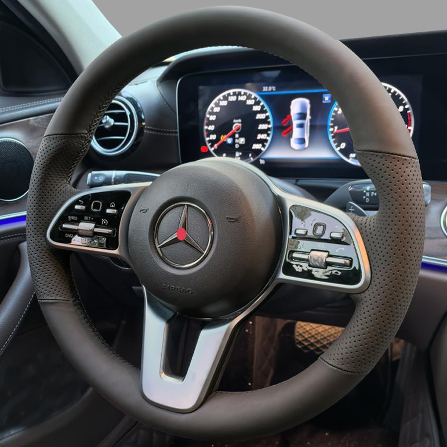 Zakázkové ručně šité potahy na volant a rukojeti pro Mercedes-Benz GLC260, E300, GLE, GLA, GLB