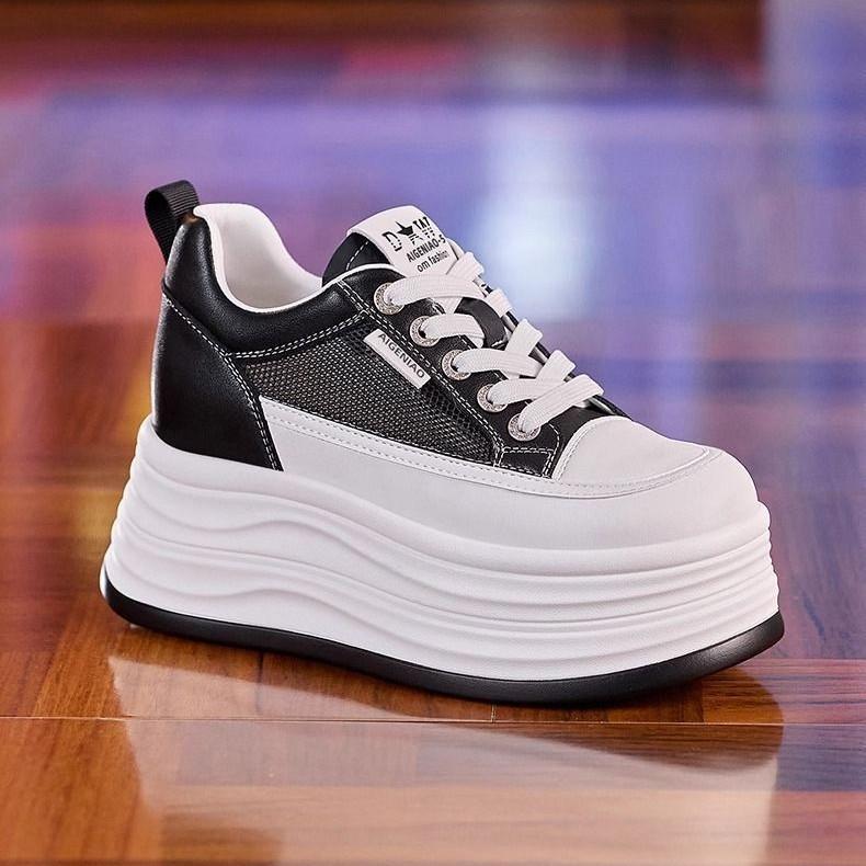 Lightweight Women's Spring New Mesh Breathable White Board Shoes, Short Le Thick Sole Inner Height-increasing Women's Shoes