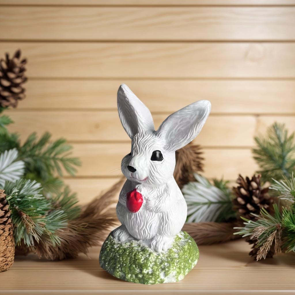 

1PC Cute Squirrel & Rabbit Holding Fruit Garden Statue Ornament, Lifelike Adorable Figurine for Outdoor Yard Lawn.