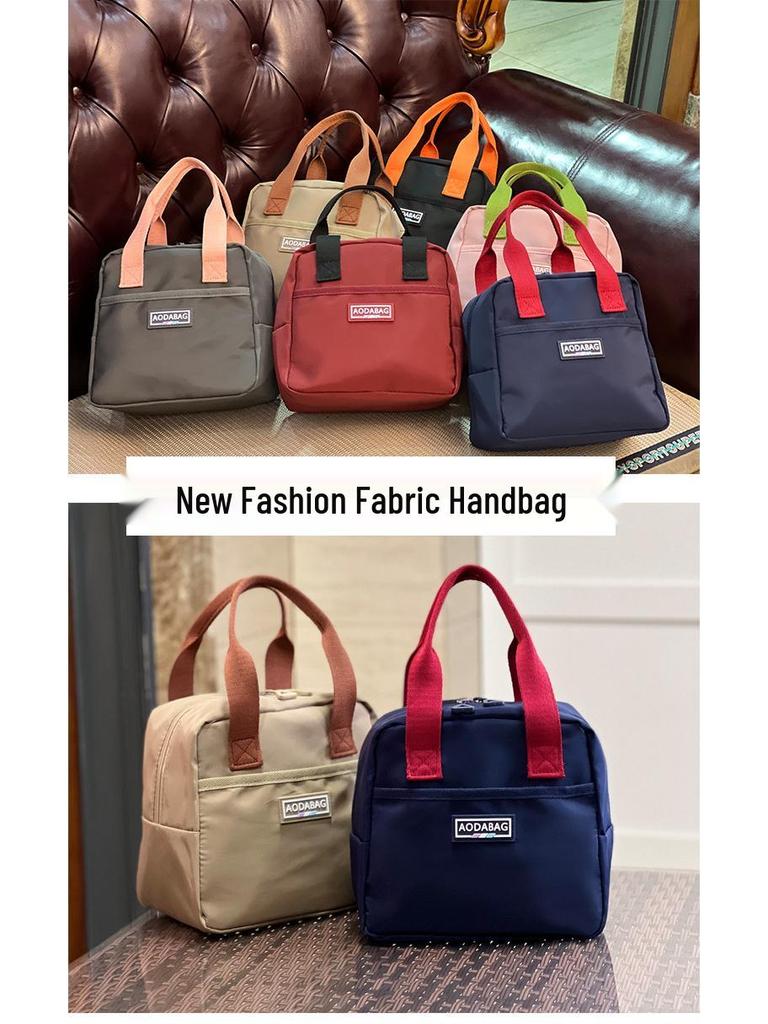 Niche Korean Colorblock Water-Repellent Tote: Versatile Women's Lunch, Work & Mommy Bag