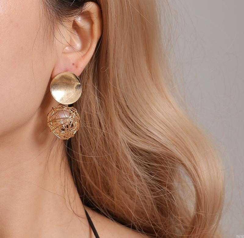 European Metal Round Drop Earrings Vintage Women Irregular Geometry Exaggerate Long Chunky Dangle Ear Pendant Statement Jewelry