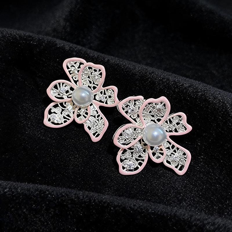 Silver Needle Pearl & Hollow Flower Stud Earrings - High-End Fashion Accessories for Women