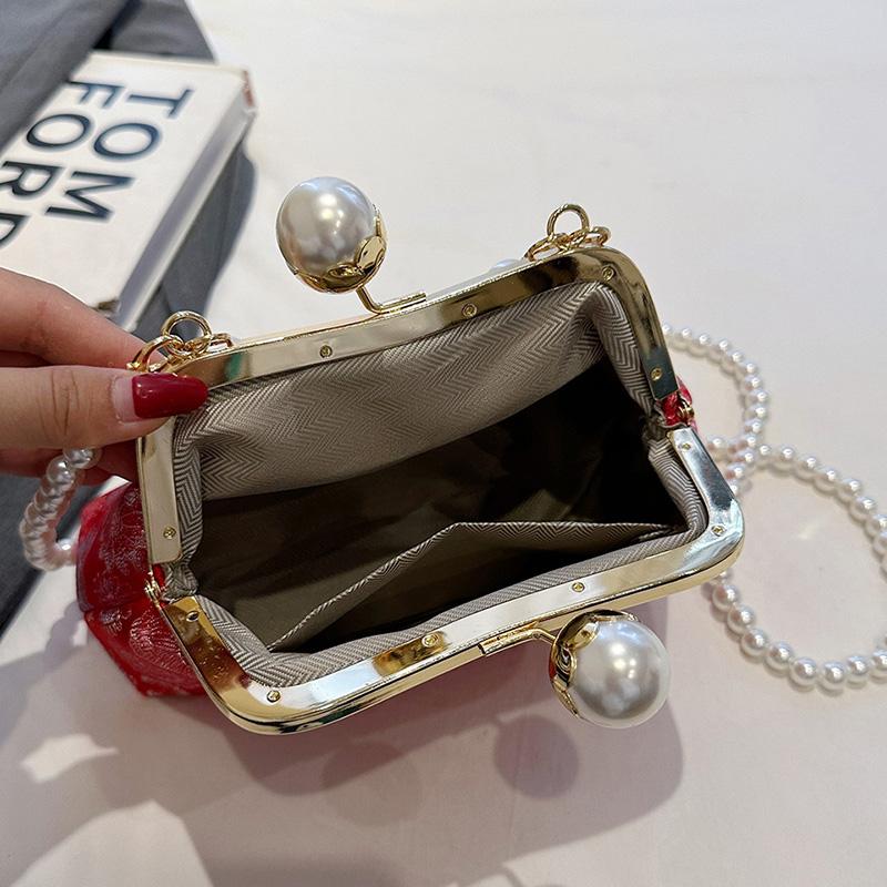 Vintage Embroidered Crossbody Bags for Women Metal Handle Shoulder Purse with Chain Strap Bohemian Style Handbag Gift Her wallet