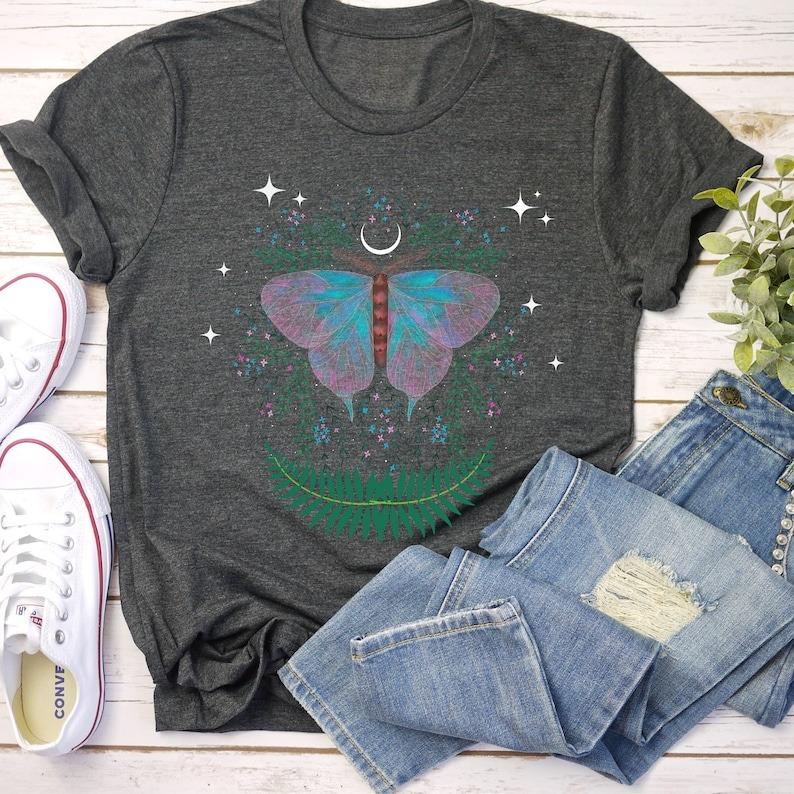 New Style Crescent Moon Celestial Botanical Cottagecore Goblincore Clothing Witchy Moth T Shirt Crewneck High Quality Cotton