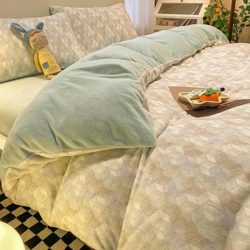 Winter Thickened Milk Velvet Four-piece Set Plus Velvet Warm Coral Velvet Quilt Cover Flannel Sheet Quilt Cover Bedding