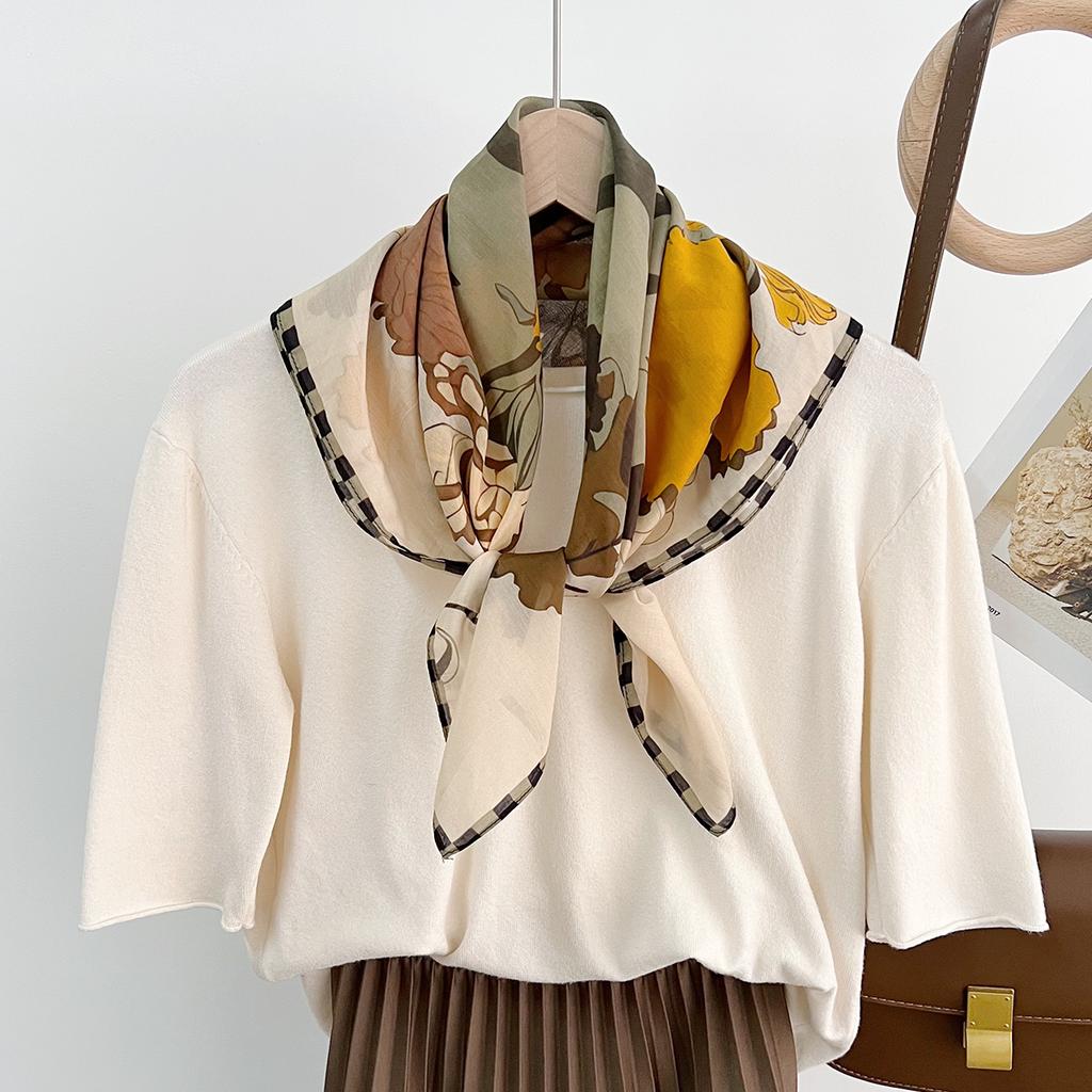 Spring And Summer Light And Breathable 65 * 65Cm Square Scarf Versatile Printed Mulberry Silk Cotton Blended Women'S Silk Scarf