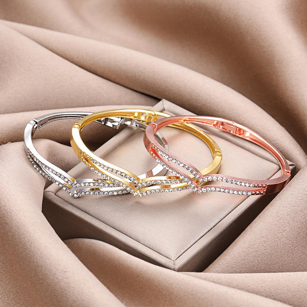 Decorative Creative Bracelet Women's Fine Sticky Rhinestone High-end Sense Spot Light Luxury Style Zinc Alloy Jewelry