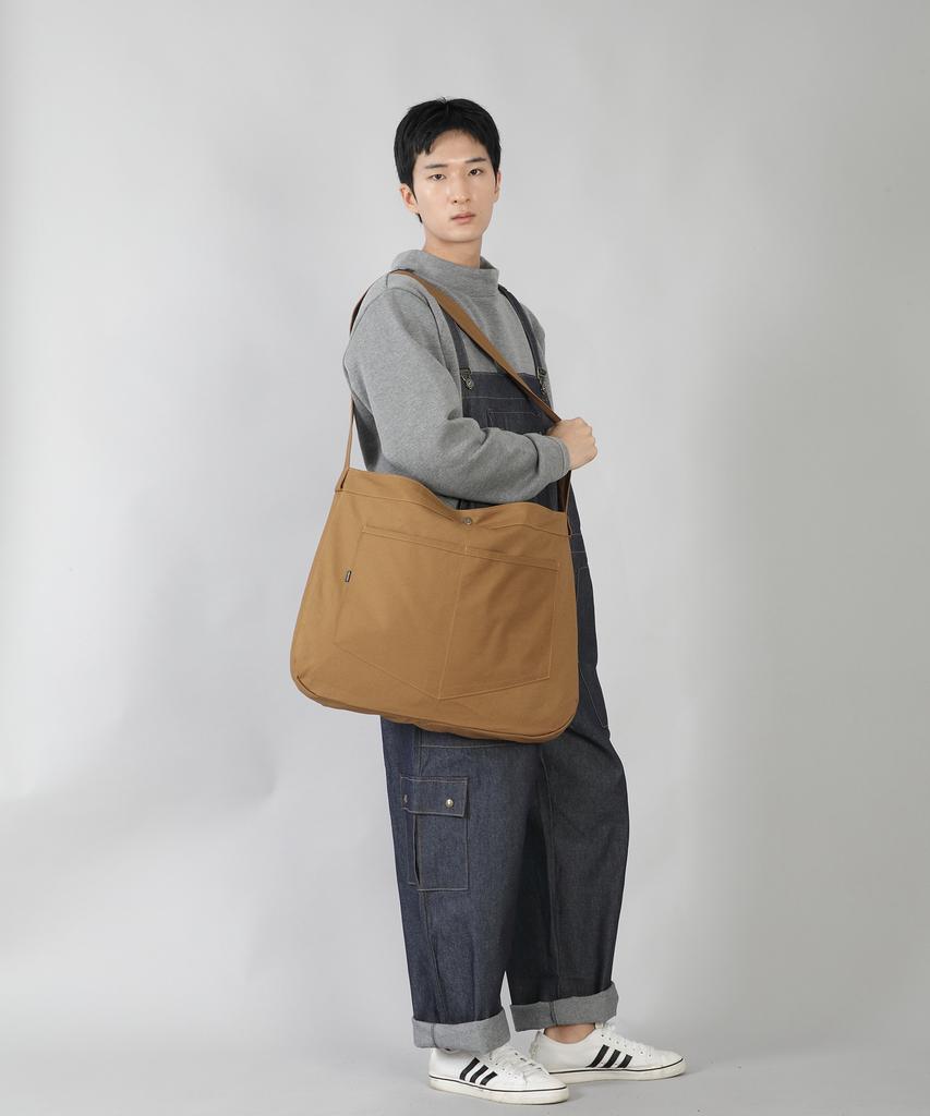 Saintcrew Round Volume Pentagon Pocket Crossbody Bag Rvp-150 Camel