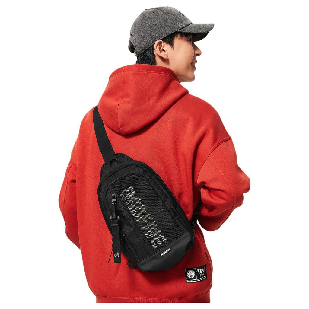 Li Ning Polyester One Shoulder Sling Bag Unisex Black ABDV305-1