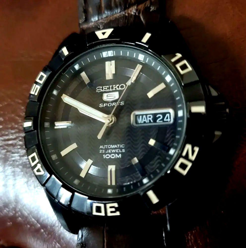 

[USED] SEIKO 5 SPORTS Automatic Watch, 100m Water Resistant