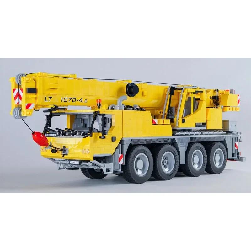 Urban Construction Crane Assembly Splicing Building Block Model 2684 Parts Children's Toys Gifts