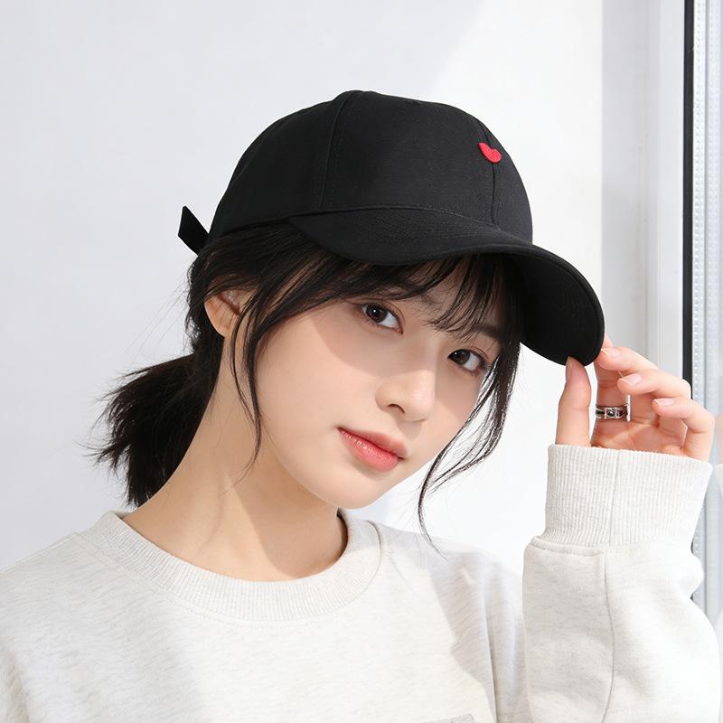 Versatile sunscreen hat, solid color temperament, face-showing small visor, Korean version of premium cap